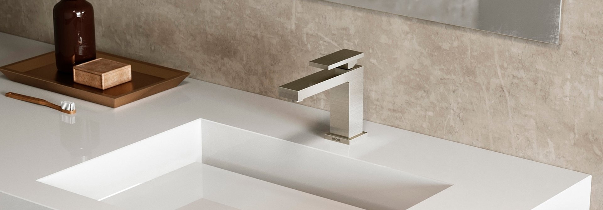 Monocomando New Edge Ouro Escovado